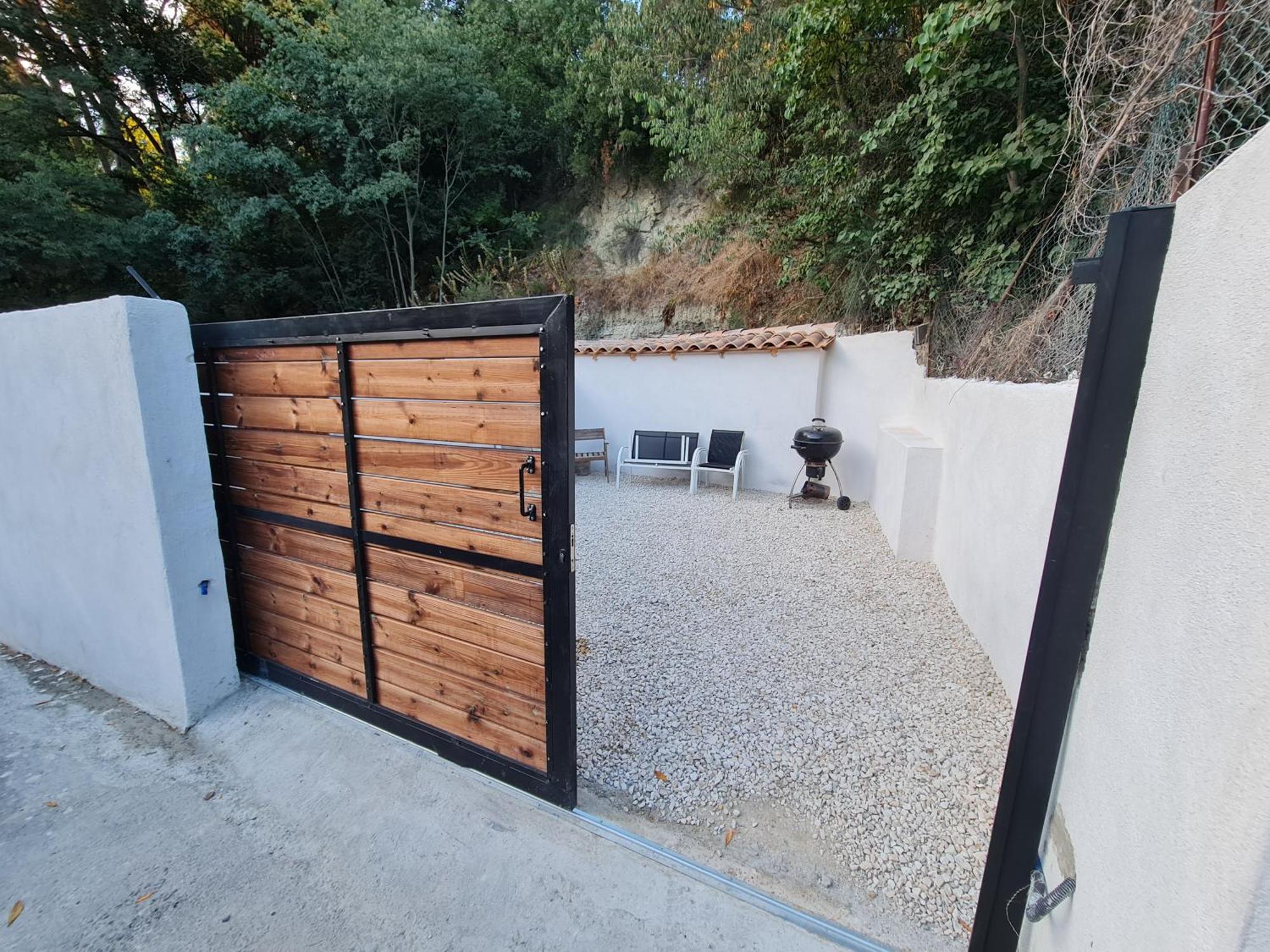Appart Villa Magnolia Villeneuve Les Avignon - Provence Exterior photo